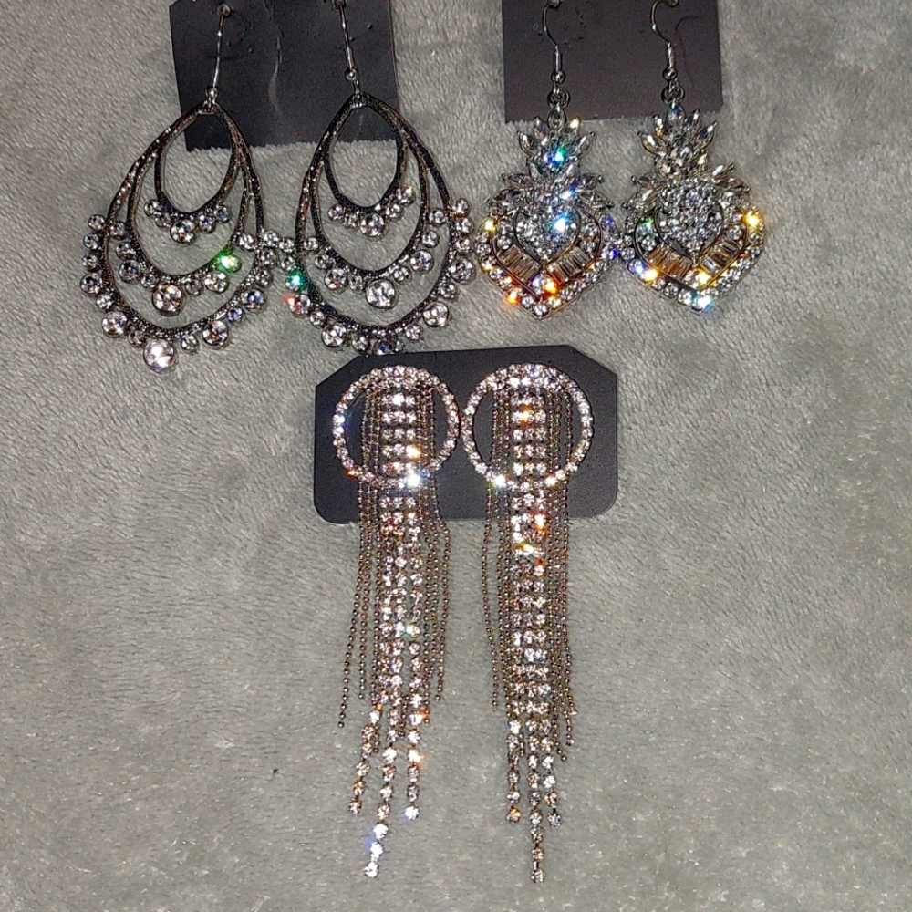 White Earrings Set
